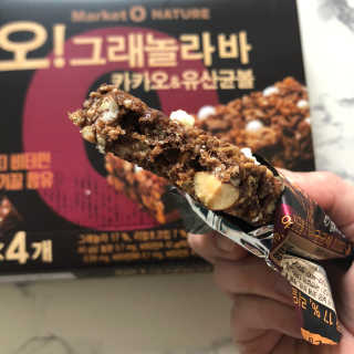 오그래놀라 카카오유산균볼 오그래놀라바 카카오앤유산균볼 — 5점을 준 리뷰어가 2020년 3월 올린 사용 사진