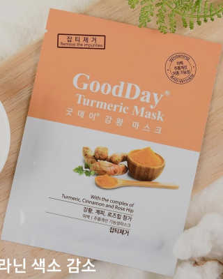 GoodDay Skincare GoodDay 강황 마스크 — 5점을 준 리뷰어가 2020년 3월 올린 사용 사진