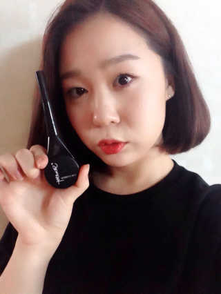 오제끄 쇼킹듀얼아이브로우 (간편하다! 하나로 해결! 멀티 올인원 아이키트!) — 4점을 준 리뷰어가 2016년 10월 올린 사용 사진