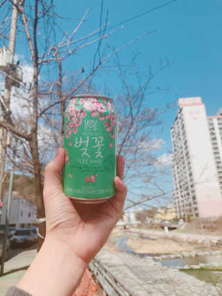 GS25 벚꽃 팝콘 + 벚꽃스파클링 + 벚꽃 청포도 에이드 — 5점을 준 리뷰어가 2018년 3월 올린 사용 사진