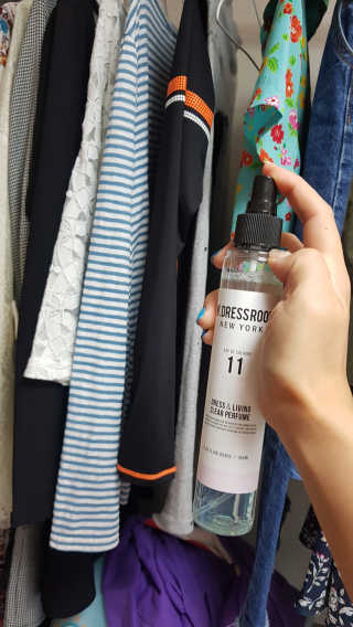 더블유드레스룸 신규향 드레스퍼퓸150ml — 4.83점을 준 리뷰어가 2018년 8월 올린 사용 사진