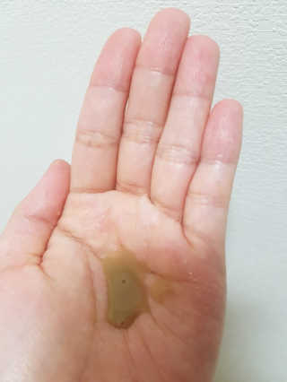보타니티 [홍]조[진]정[결]케어 플라본 세럼 — 5점을 준 리뷰어가 2018년 5월 올린 사용 사진