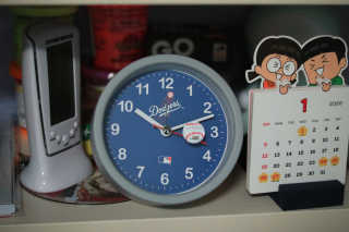 MLB WATCH n LEISURE MLB 아날로그 디자인 탁상시계 8종 — 4.5점을 준 리뷰어가 2019년 12월 올린 사용 사진