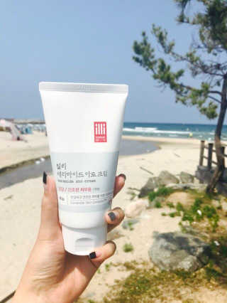 일리윤 세라마이드 아토 집중 크림 — 5점을 준 리뷰어가 2017년 6월 올린 사용 사진