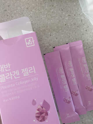 네츄럴굿띵스 태반 콜라겐 젤리 15포 — 5점을 준 리뷰어가 2019년 6월 올린 사용 사진
