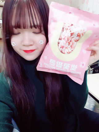 GS25 벚꽃 팝콘 + 벚꽃스파클링 + 벚꽃 청포도 에이드 — 4.33점을 준 리뷰어가 2018년 3월 올린 사용 사진