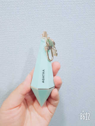 아가타 [AGATHA] 프리미에르 립스틱 — 5점을 준 리뷰어가 2018년 5월 올린 사용 사진