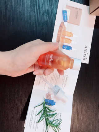 비건화장품 멜릭서 내 피부를 위한 비건케어, 멜릭서 비타민세럼 — 4.5점을 준 리뷰어가 2019년 3월 올린 사용 사진