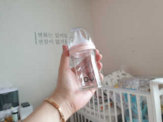 엄마의 바램을 담은 프리미엄 감성젖병 오유위시 90ml — 5점을 준 리뷰어가 2020년 3월 올린 사용 사진