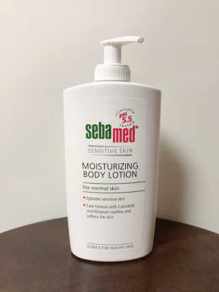 세바메드 모이스처라이징 바디로션 400ml — 5점을 준 리뷰어가 2019년 8월 올린 사용 사진