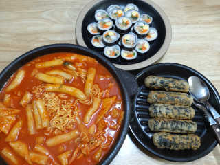 화곡미담 옛날 떡볶이 — 3점을 준 리뷰어가 2020년 3월 올린 사용 사진