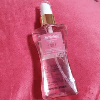 레드컨테이너 페로몬향 퍼퓸 바디미스트 80ml — 5점을 준 리뷰어가 2020년 2월 올린 사용 사진