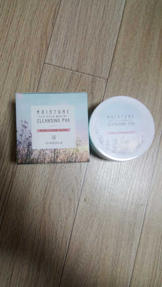 신소라 코스메틱 SINSOLA COSMETIC 신소라 모이스춰 클렌징 패드 — 5점을 준 리뷰어가 2017년 11월 올린 사용 사진