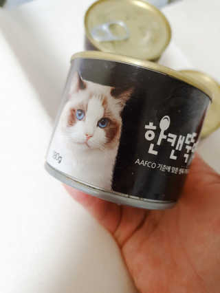 [펫토리아] BEST 한캔뚝딱 고양이 주식캔 — 5점을 준 리뷰어가 2019년 3월 올린 사용 사진