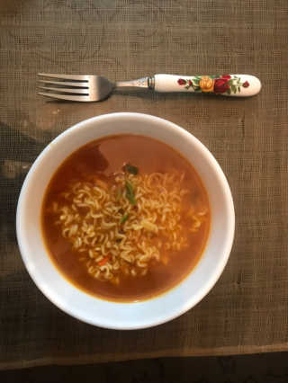 라면 그대로가 제일 맛있는 더엄마라면 — 5점을 준 리뷰어가 2019년 7월 올린 사용 사진