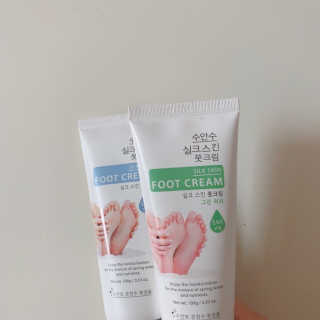 (주)에네스티 에네스티 수안수 실크스킨 풋크림 1+1 — 5점을 준 리뷰어가 2019년 10월 올린 사용 사진