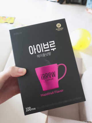 한국맥널티 아이브루 헤이즐넛향 100T — 3점을 준 리뷰어가 2019년 11월 올린 사용 사진