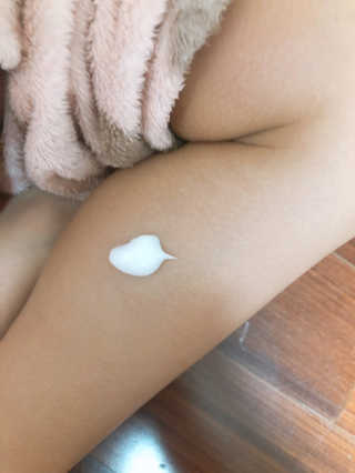 (주)에네스티 내추럴 촉촉  오트밀 바디로션 500ml — 3점을 준 리뷰어가 2019년 12월 올린 사용 사진
