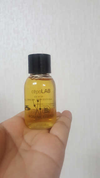 세포랩 바이오제닉 에센스 30ml 특별팩 — 3.33점을 준 리뷰어가 2018년 5월 올린 사용 사진