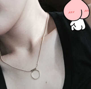 멕코이 PARA NECKLACE — 3점을 준 리뷰어가 2016년 9월 올린 사용 사진