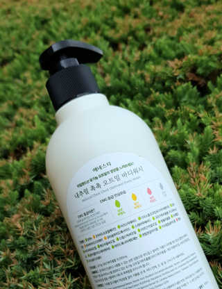 (주)에네스티 내추럴 촉촉  오트밀 바디워시 500ml — 4점을 준 리뷰어가 2019년 8월 올린 사용 사진