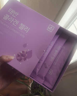 네츄럴굿띵스 태반 콜라겐 젤리 15포 — 5점을 준 리뷰어가 2018년 9월 올린 사용 사진