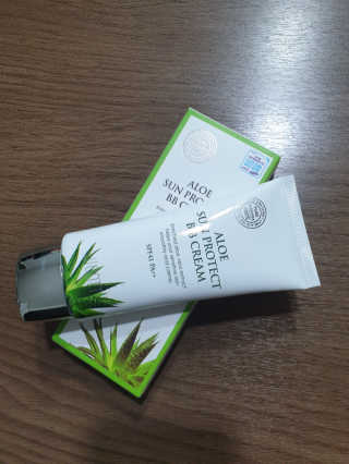 지고트 알로에 선프로텍트 비비크림 50ml — 5점을 준 리뷰어가 2019년 6월 올린 사용 사진