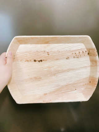 본플라 친환경 야자나무잎 접시 — 5점을 준 리뷰어가 2018년 9월 올린 사용 사진