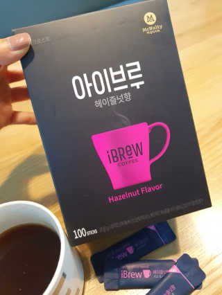 한국맥널티 아이브루 헤이즐넛향 100T — 4점을 준 리뷰어가 2019년 10월 올린 사용 사진