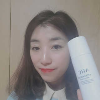 AHC 에이 에이치 씨 미니멀 10 워터리 에센스 — 4.5점을 준 리뷰어가 2018년 12월 올린 사용 사진