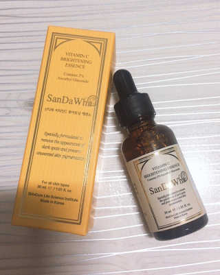 [스킨큐어] 산다화 비타민C 화이트닝 에센스 30ml — 4.5점을 준 리뷰어가 2019년 6월 올린 사용 사진