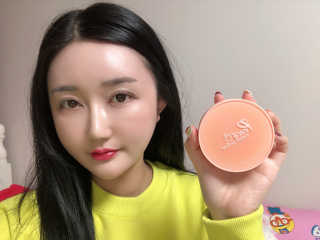 [블랙루즈] 피치 커버 벨벳 쿠션 2종 중 택1 — 5점을 준 리뷰어가 2019년 9월 올린 사용 사진