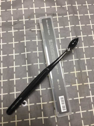 the naked object 디블랙팩치약 디블랙칫솔 세트 — 3점을 준 리뷰어가 2019년 1월 올린 사용 사진