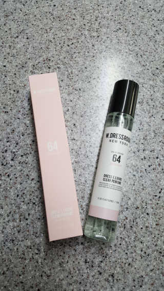 더블유드레스룸 드레스퍼퓸 150ml — 5점을 준 리뷰어가 2018년 8월 올린 사용 사진