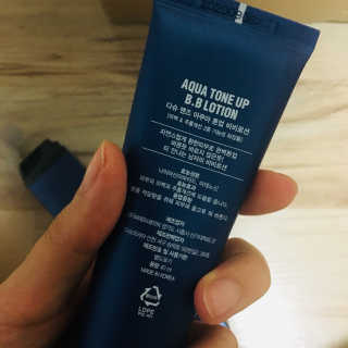 다슈코리아 다슈 맨즈 톤 업 비비로션 40ml — 4.33점을 준 리뷰어가 2018년 9월 올린 사용 사진