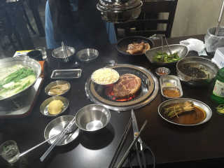 [두툼갈비] 두툼갈비 2인분 + 매콤치즈버섯 set — 4.67점을 준 리뷰어가 2018년 9월 올린 사용 사진