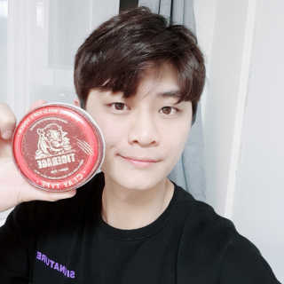 다슈코리아 다슈 클래식 타이거 레이지 수성 포마드 — 5점을 준 리뷰어가 2019년 6월 올린 사용 사진