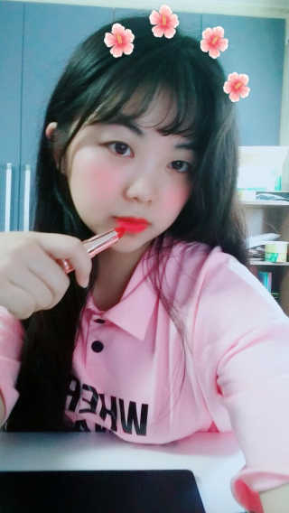 밀키드레스 바비메이크 루즈클래식 — 3점을 준 리뷰어가 2018년 7월 올린 사용 사진