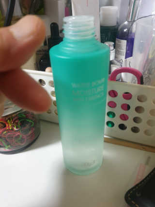 오지아이 워터 밤 모이스처 스킨 에센스 180ml — 5점을 준 리뷰어가 2020년 2월 올린 사용 사진