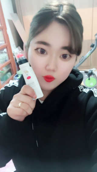 포렌코즈 립핸드 마스터 — 5점을 준 리뷰어가 2017년 11월 올린 사용 사진