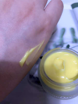 GoodDay Skincare GoodDay 강황 크림 — 4.5점을 준 리뷰어가 2019년 6월 올린 사용 사진