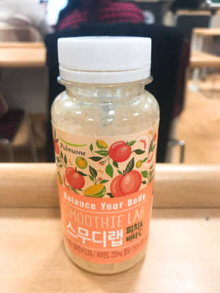 풀무원 스무디랩 피치&비타 — 4.17점을 준 리뷰어가 2017년 11월 올린 사용 사진