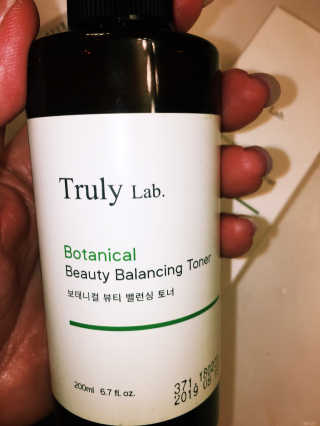 진실한 실험실. 식물성 밸런싱 토너 — 5점을 준 리뷰어가 2018년 6월 올린 사용 사진