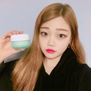 킴앤추 (KIM&CHOO) 아웃오브서울 트루 리바이탈라이징 크림 — 4점을 준 리뷰어가 2017년 3월 올린 사용 사진