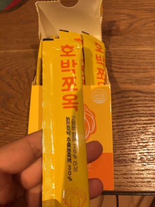 조은약초 국산 늙은 호박즙 호박쪼옥 젤리 20g x 15포 — 3점을 준 리뷰어가 2020년 8월 올린 사용 사진