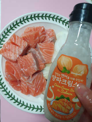 동원산업 항공직송 동원생연어_400g — 5점을 준 리뷰어가 2020년 4월 올린 사용 사진