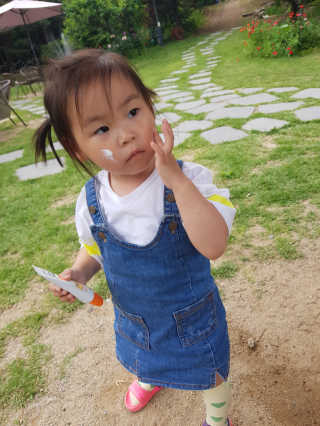 [아토앤오투]신비아파트 에디션 유아용 선케어 3종 랜덤 — 5점을 준 리뷰어가 2020년 6월 올린 사용 사진