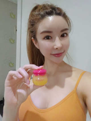 [후르디아] 꿀과즙 보습 립밤_블루베리/석류 3개 세트 — 5점을 준 리뷰어가 2020년 10월 올린 사용 사진