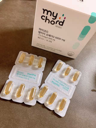 JW중외제약 마이코드 알티지 오메가3 1000 mg — 5점을 준 리뷰어가 2020년 9월 올린 사용 사진