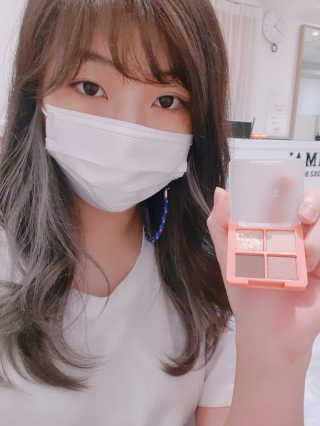 [블랙루즈] 크리스탈 하트 락 섀도우 4종 중 택1 — 5점을 준 리뷰어가 2020년 9월 올린 사용 사진